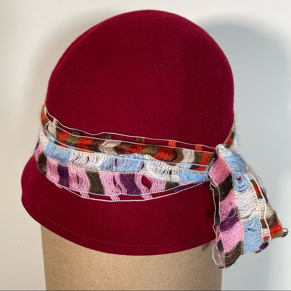 Burgundy hat with colorful band by Sam Diego Hat Company NWT